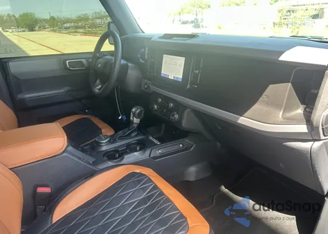2023 Ford Bronco из США, поврежденный, VIN 1FMDE5BH2PLA98570